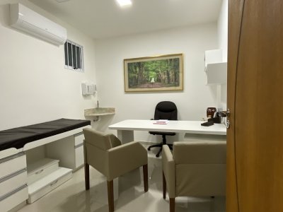 Dr. Lucas Velloso - Médico Geriatra